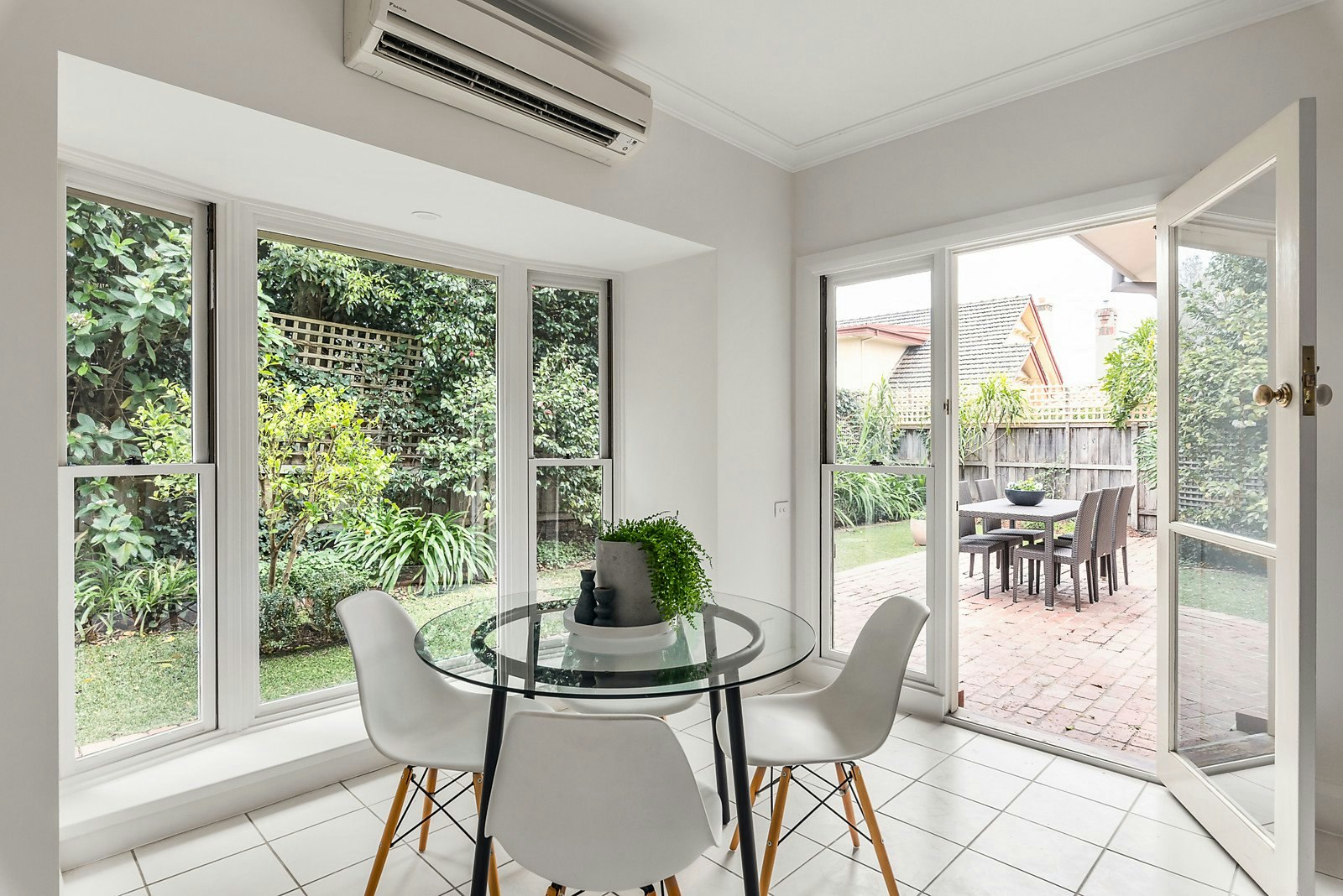 2/18 Christowel Street, Camberwell, VIC