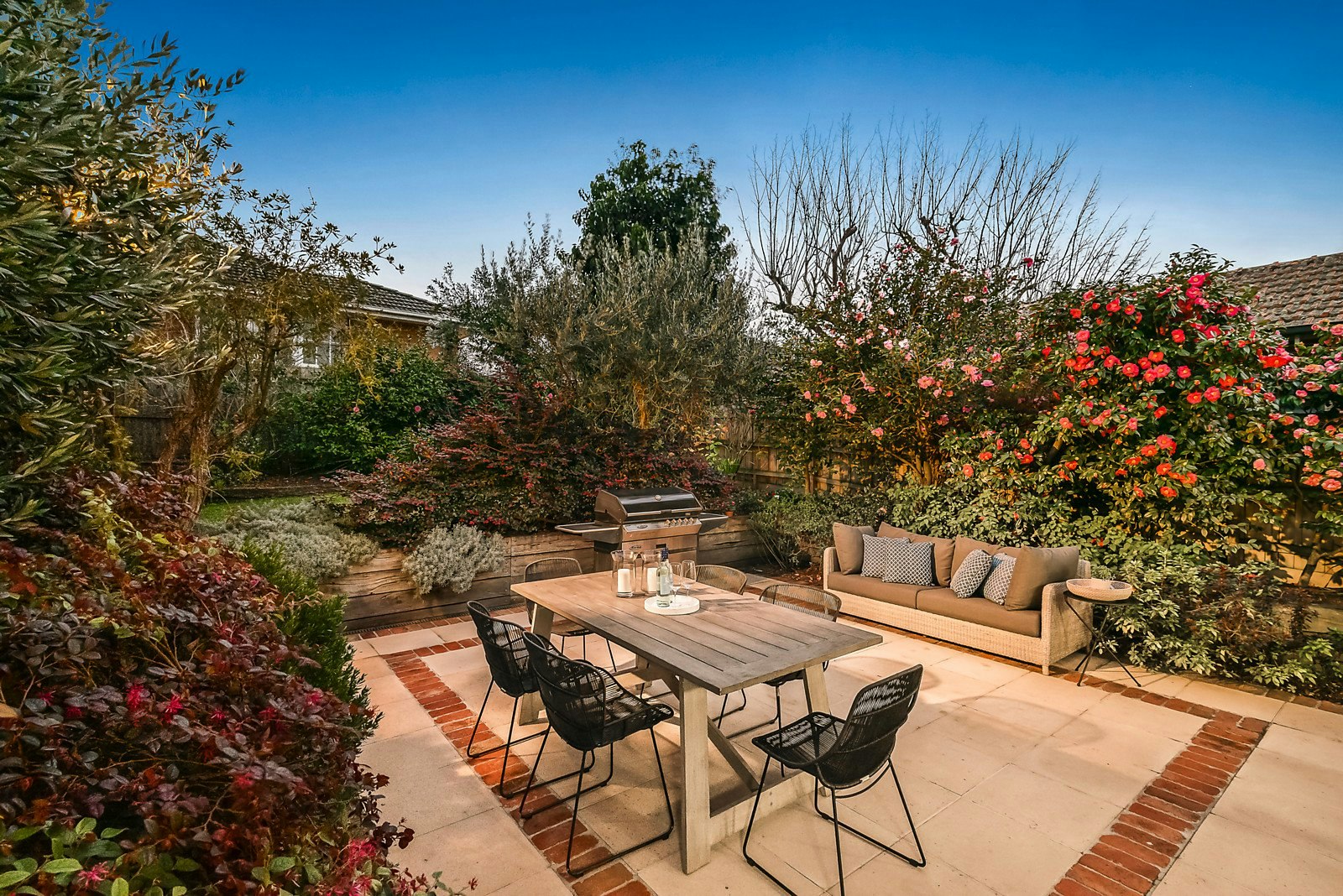 5 Oak Grove, Malvern East, VIC