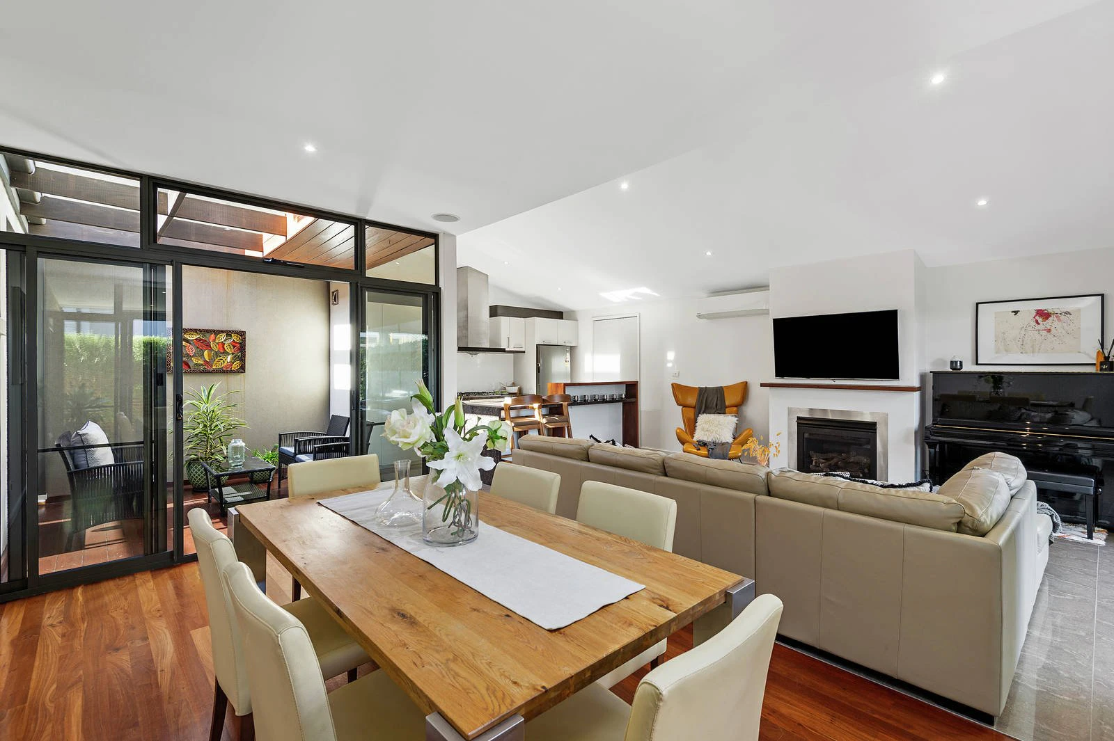 2/32 Viewhill Road, Balwyn North, VIC
