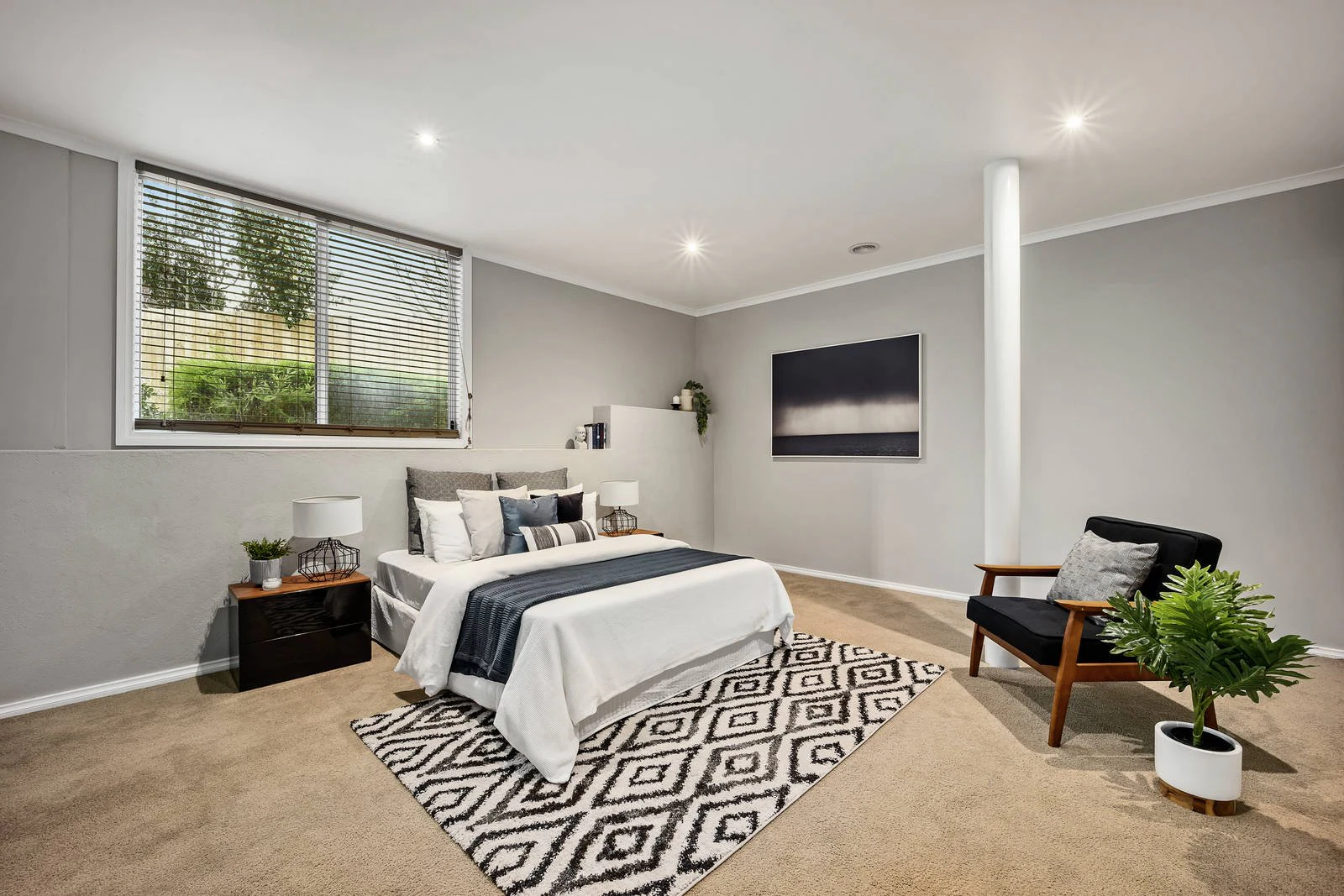 2 Miller Crescent, Mount Waverley, VIC
