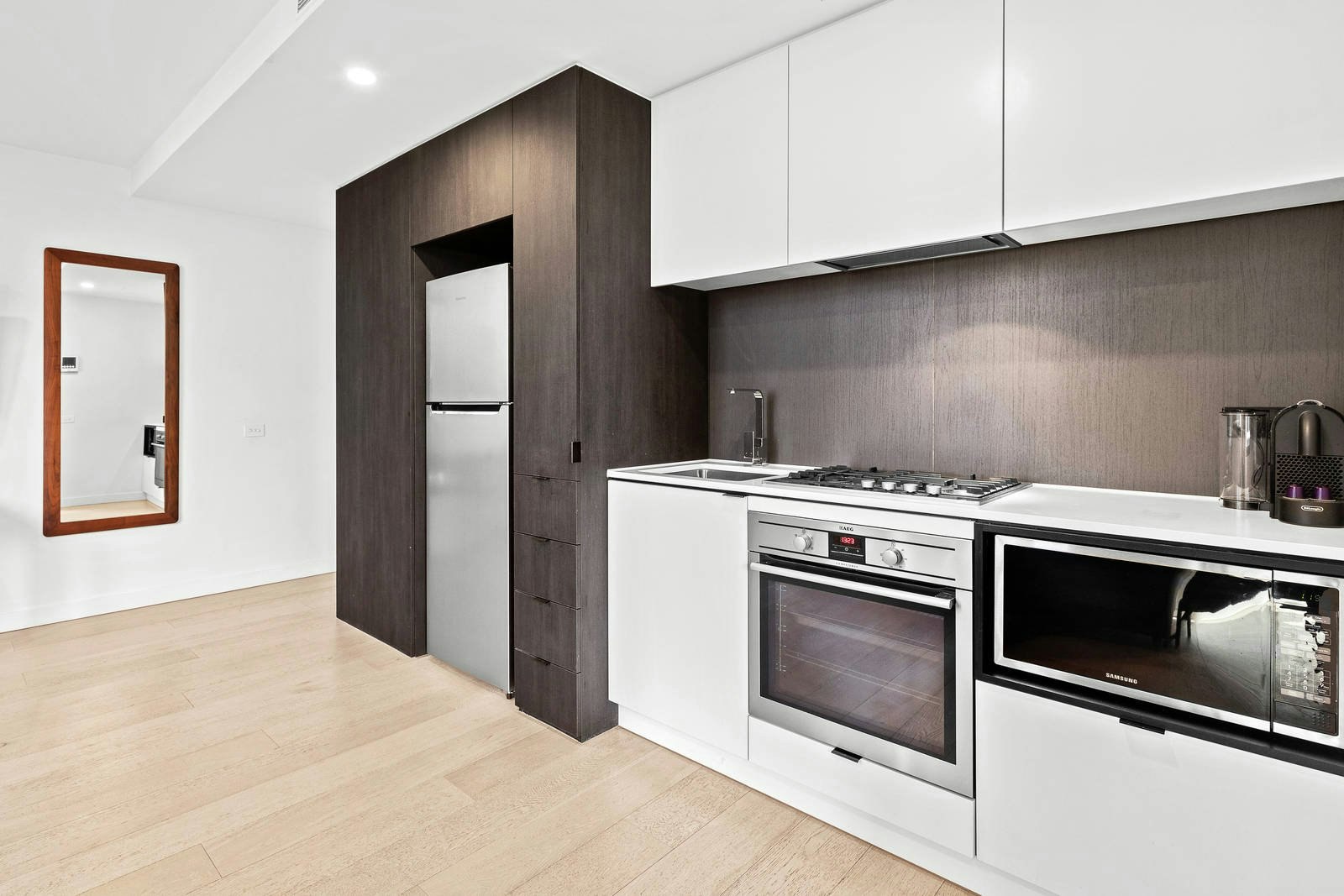 1506/10 Claremont Street, South Yarra, VIC