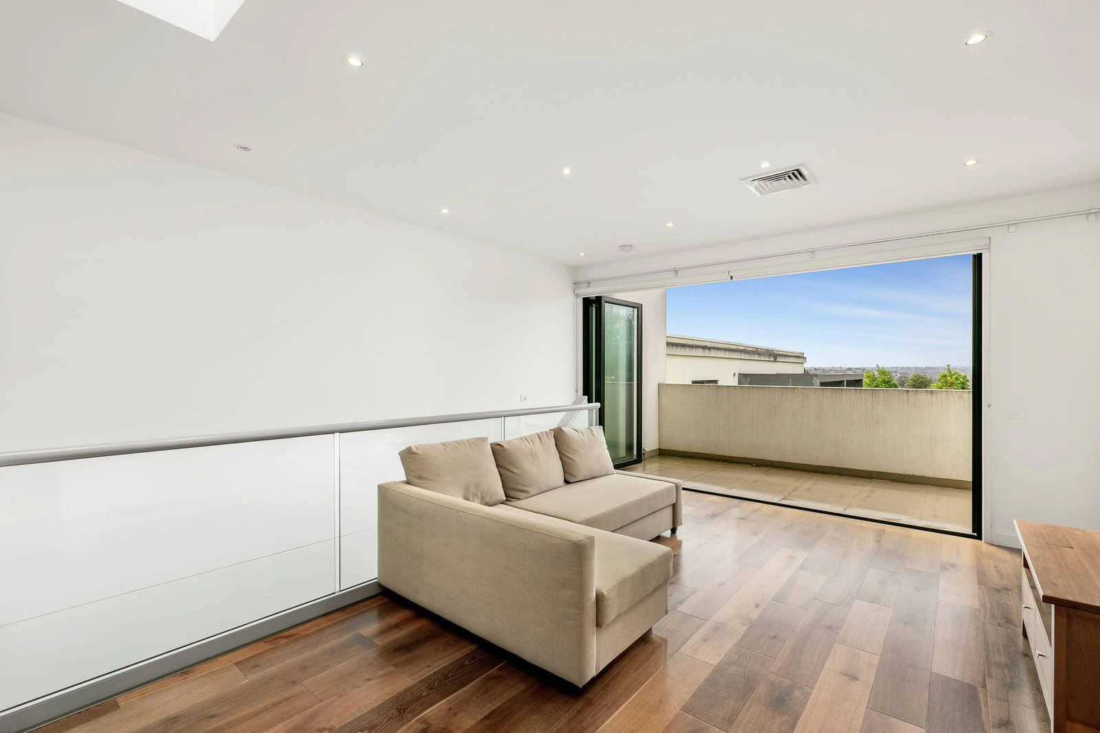 2 Norfolk Place, Malvern, VIC