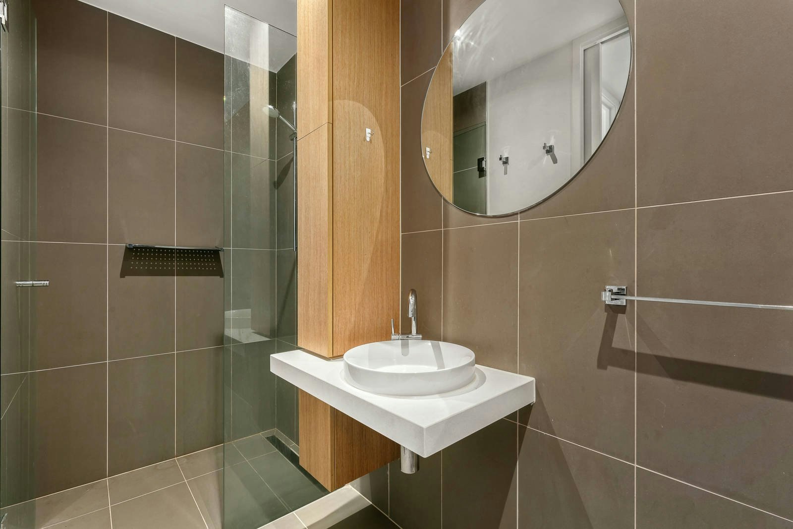 2 Norfolk Place, Malvern, VIC