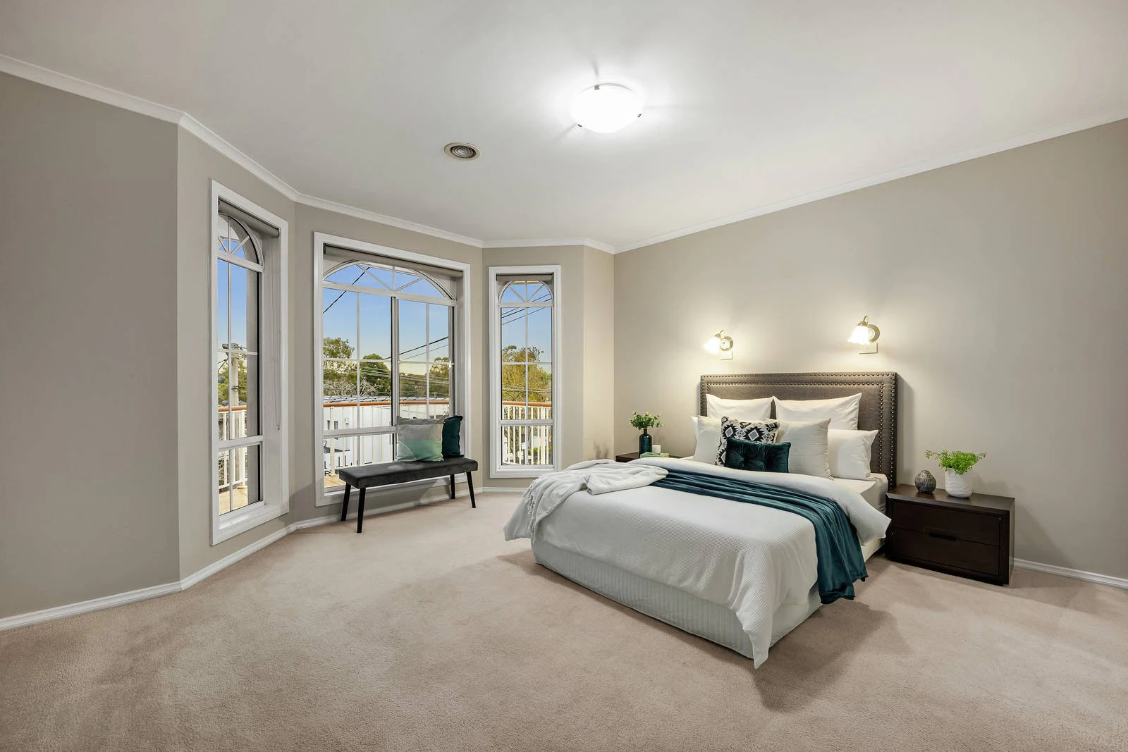 2 Miller Crescent, Mount Waverley, VIC