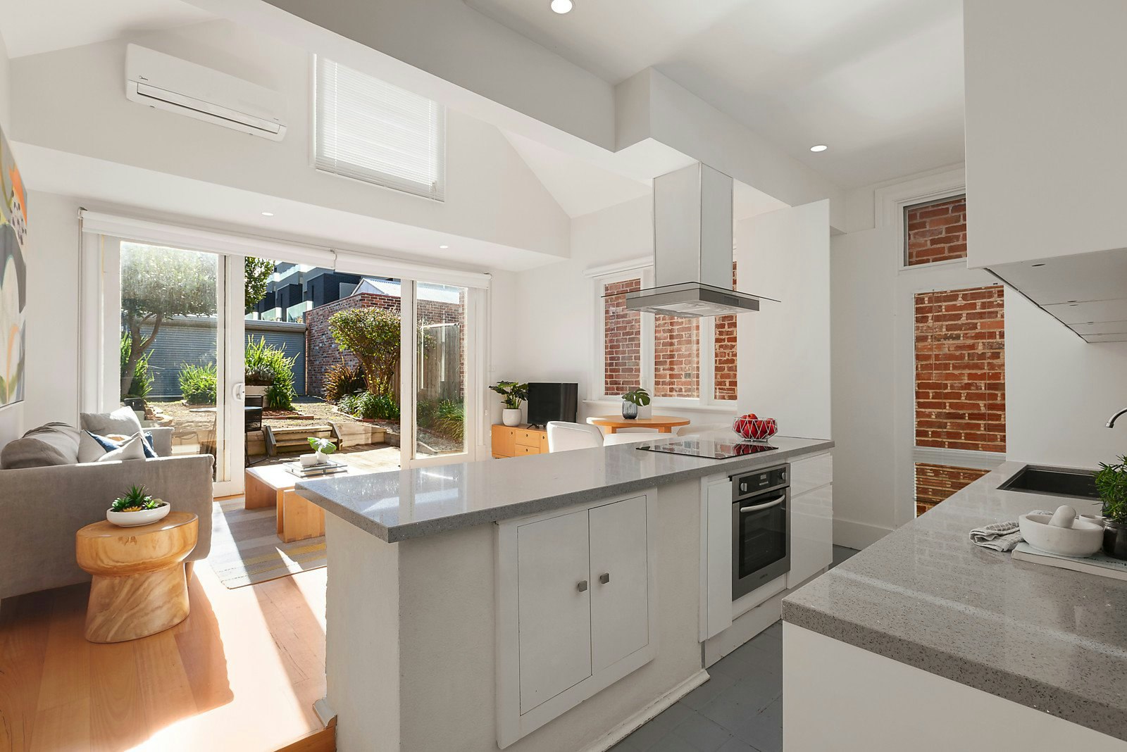 19 Roseberry Street, Hawthorn East, VIC