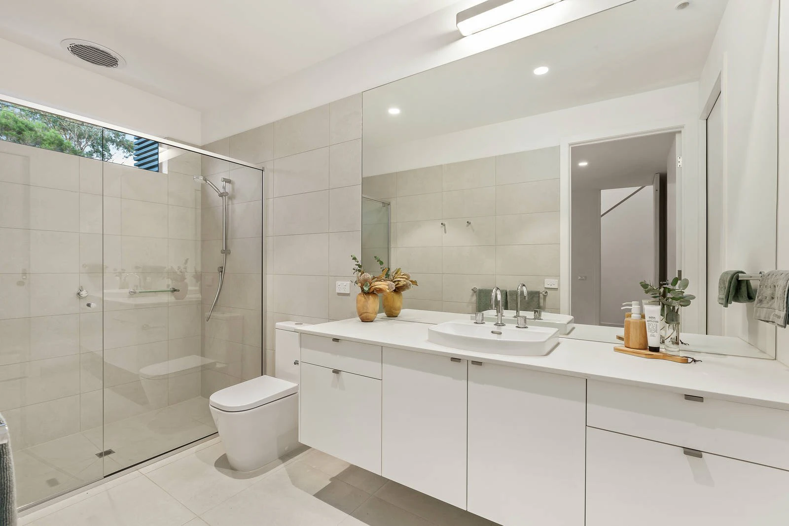 12 Bourne Road, Glen Iris, VIC