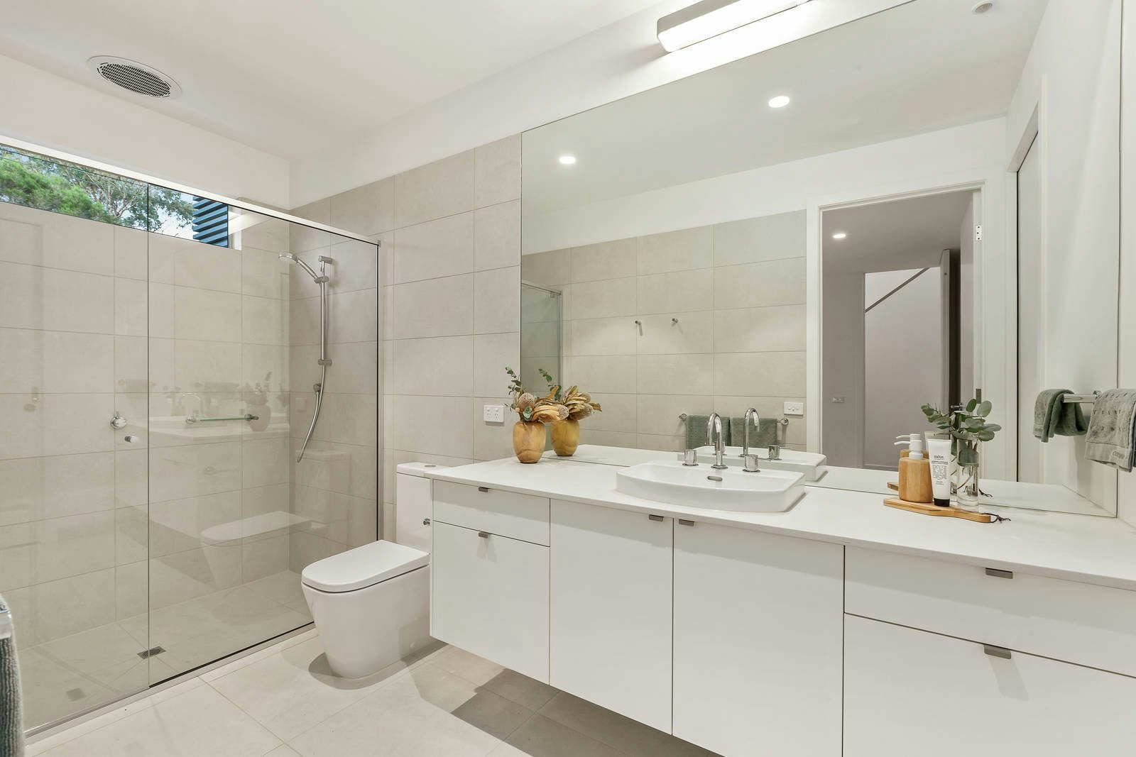 12 Bourne Road, Glen Iris, VIC