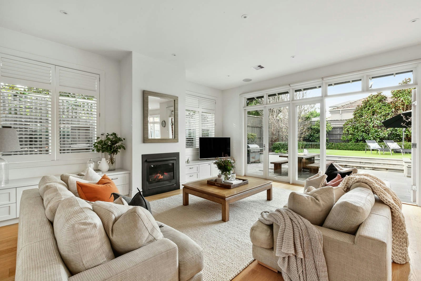 5 Albion Road, Glen Iris, VIC