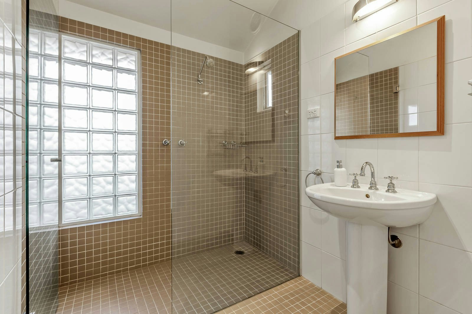 12 Amy Street, Camberwell, VIC