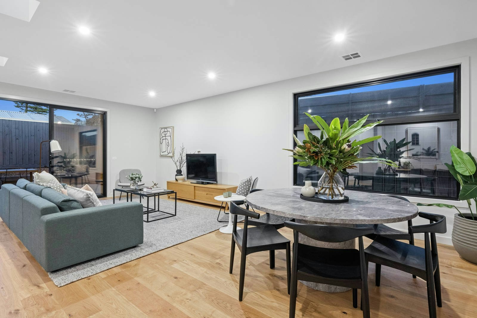 61A Carnoustie Grove, Mornington, VIC