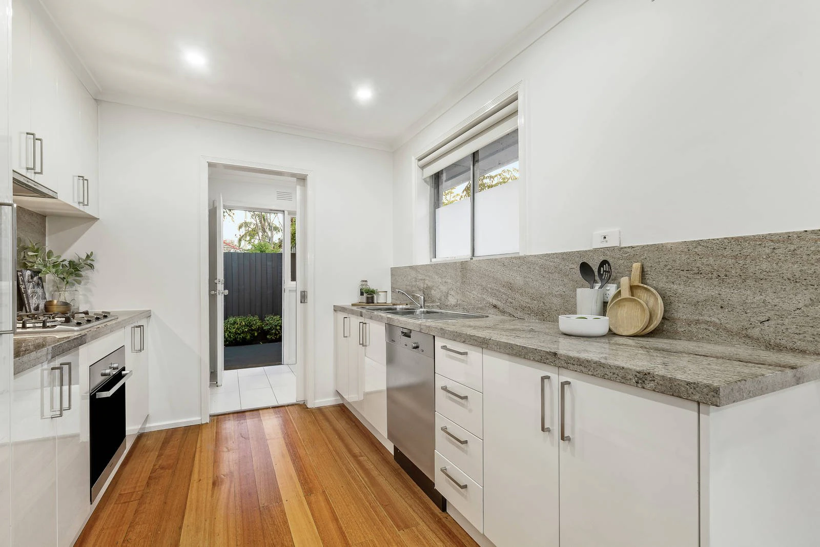2/30 Foote Street, Brighton, VIC