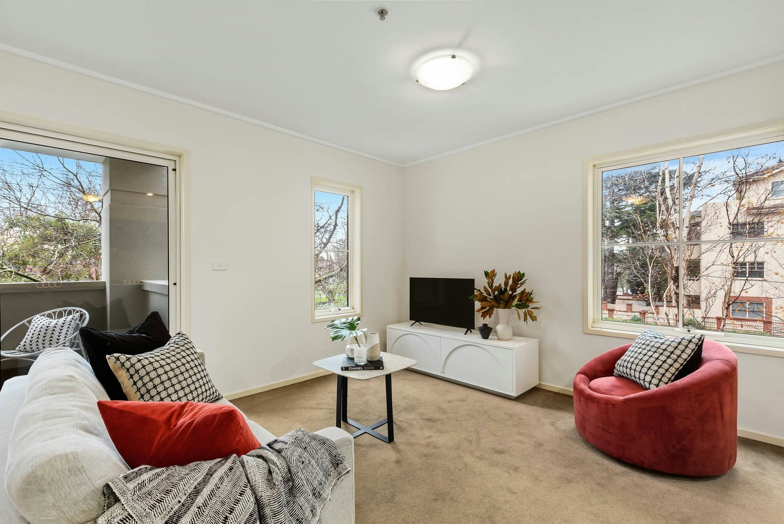 8/327 Dandenong Road, Prahran, VIC