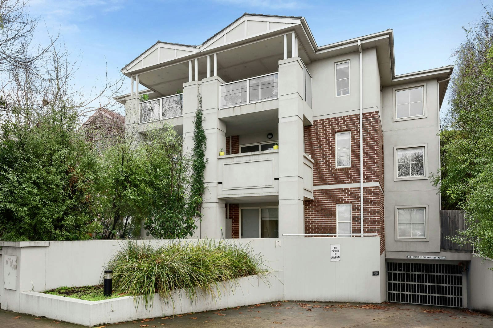 8/327 Dandenong Road, Prahran, VIC