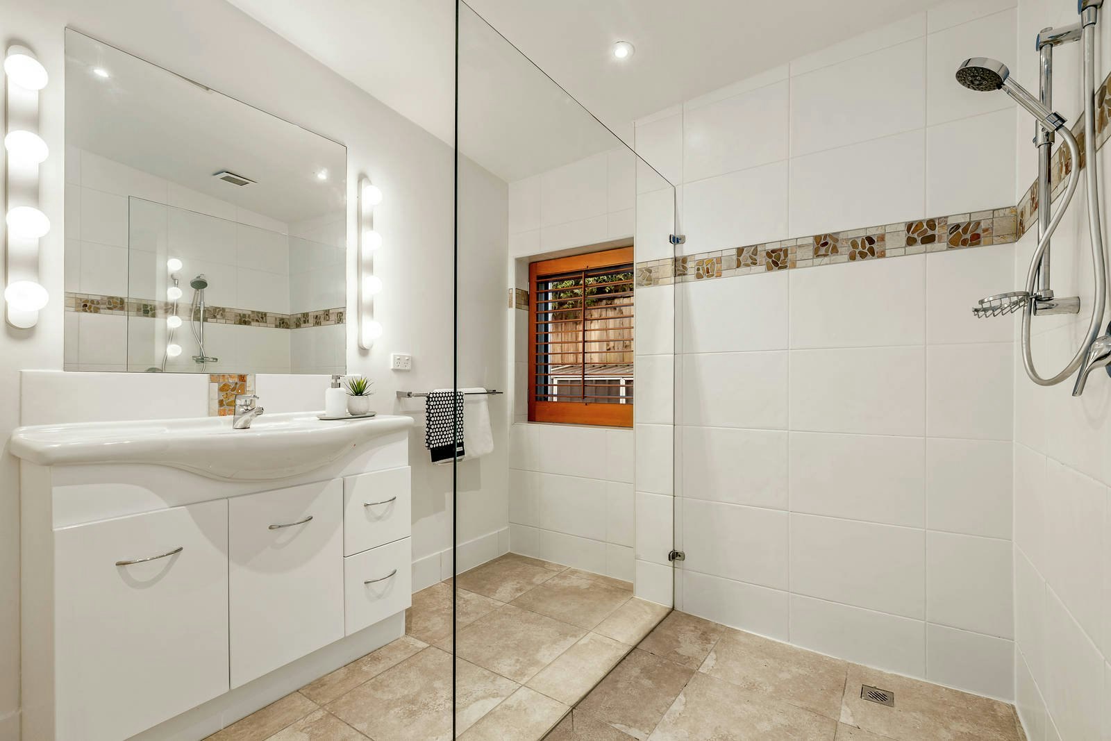 6 Sunnyside Avenue, Brighton East, VIC