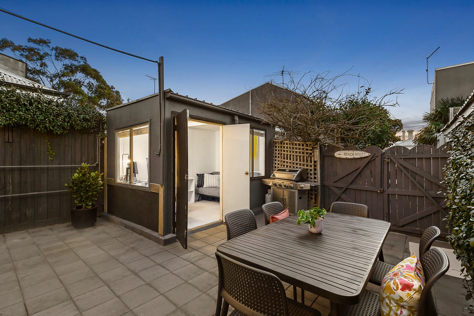 36 Young Street, Albert Park, VIC