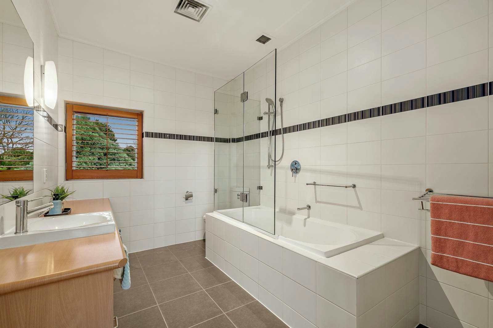 6 Sunnyside Avenue, Brighton East, VIC