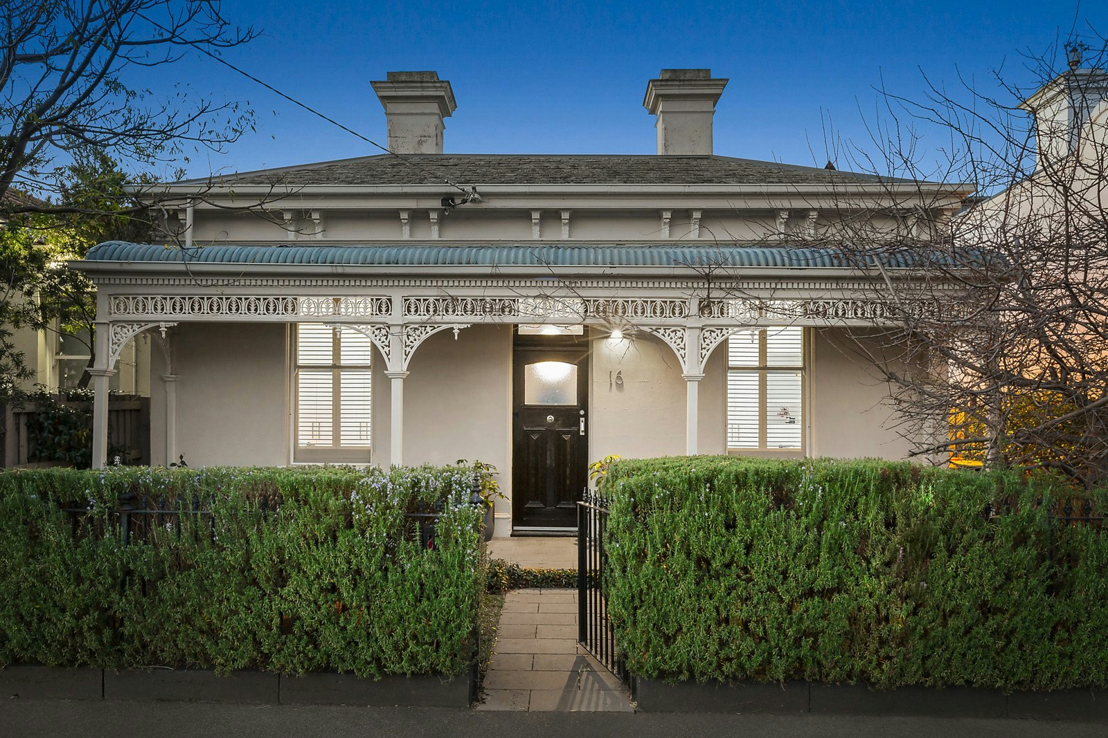16 Dundas Place, Albert Park, VIC
