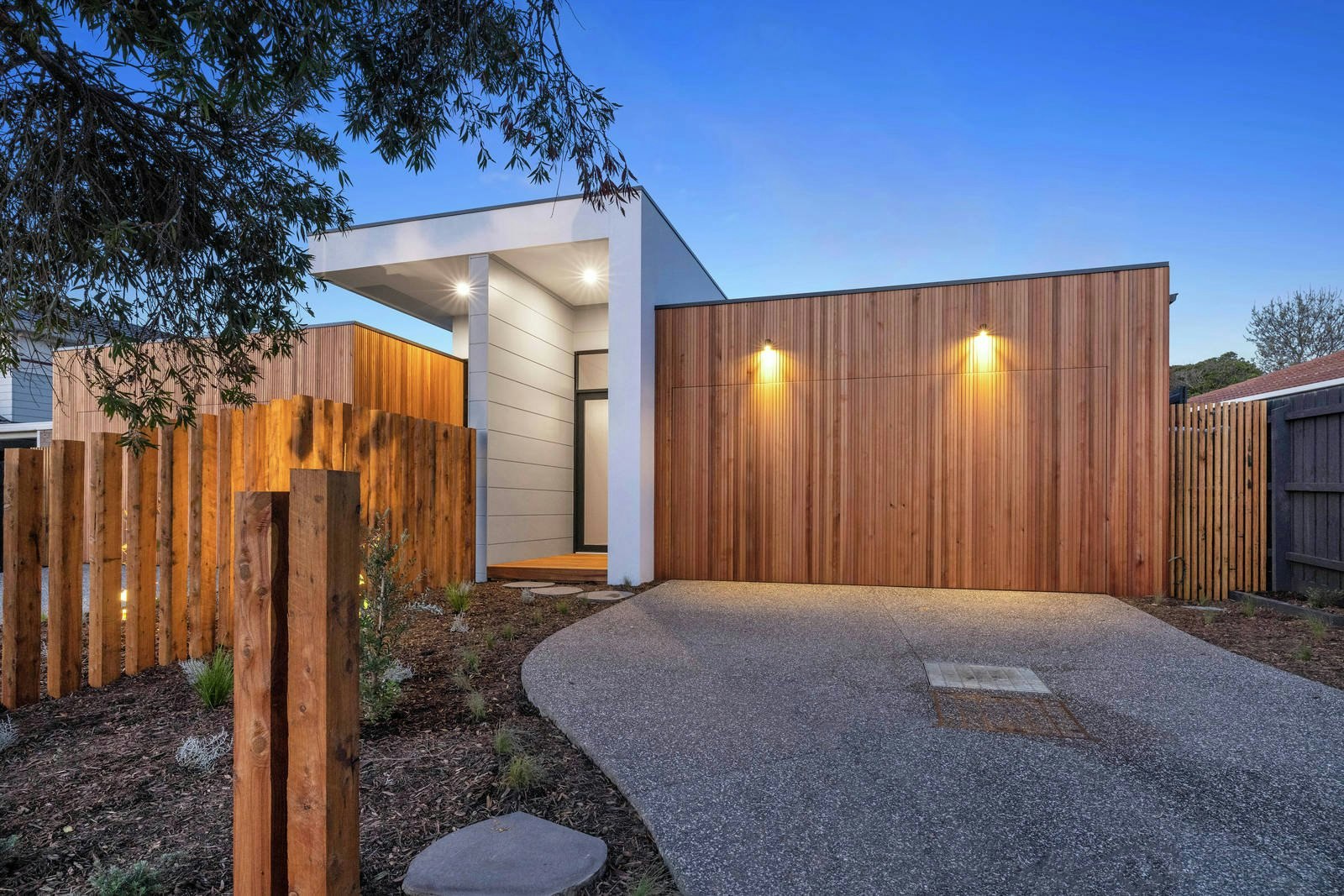 61A Carnoustie Grove, Mornington, VIC