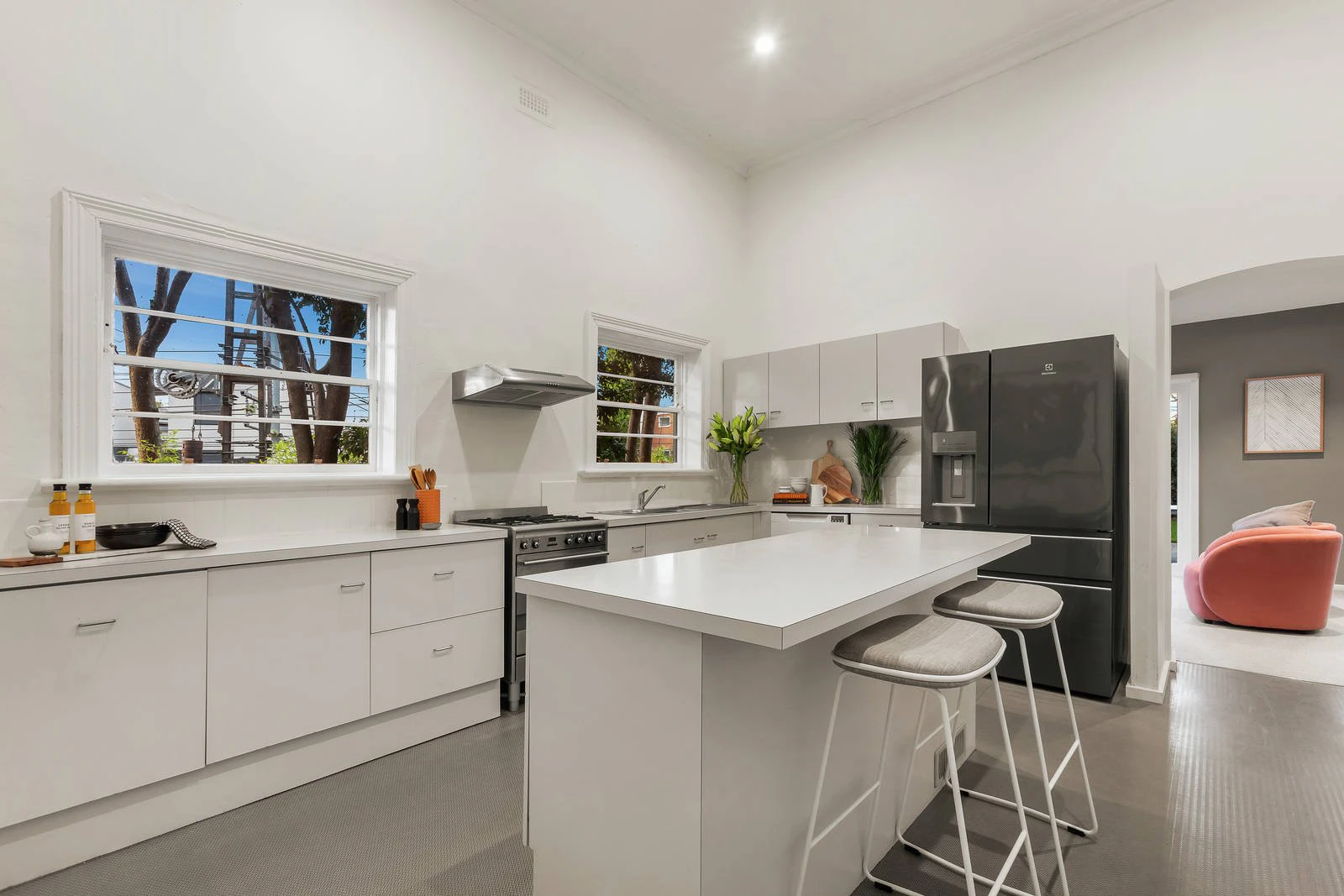 16 Canterbury Road, Toorak, VIC