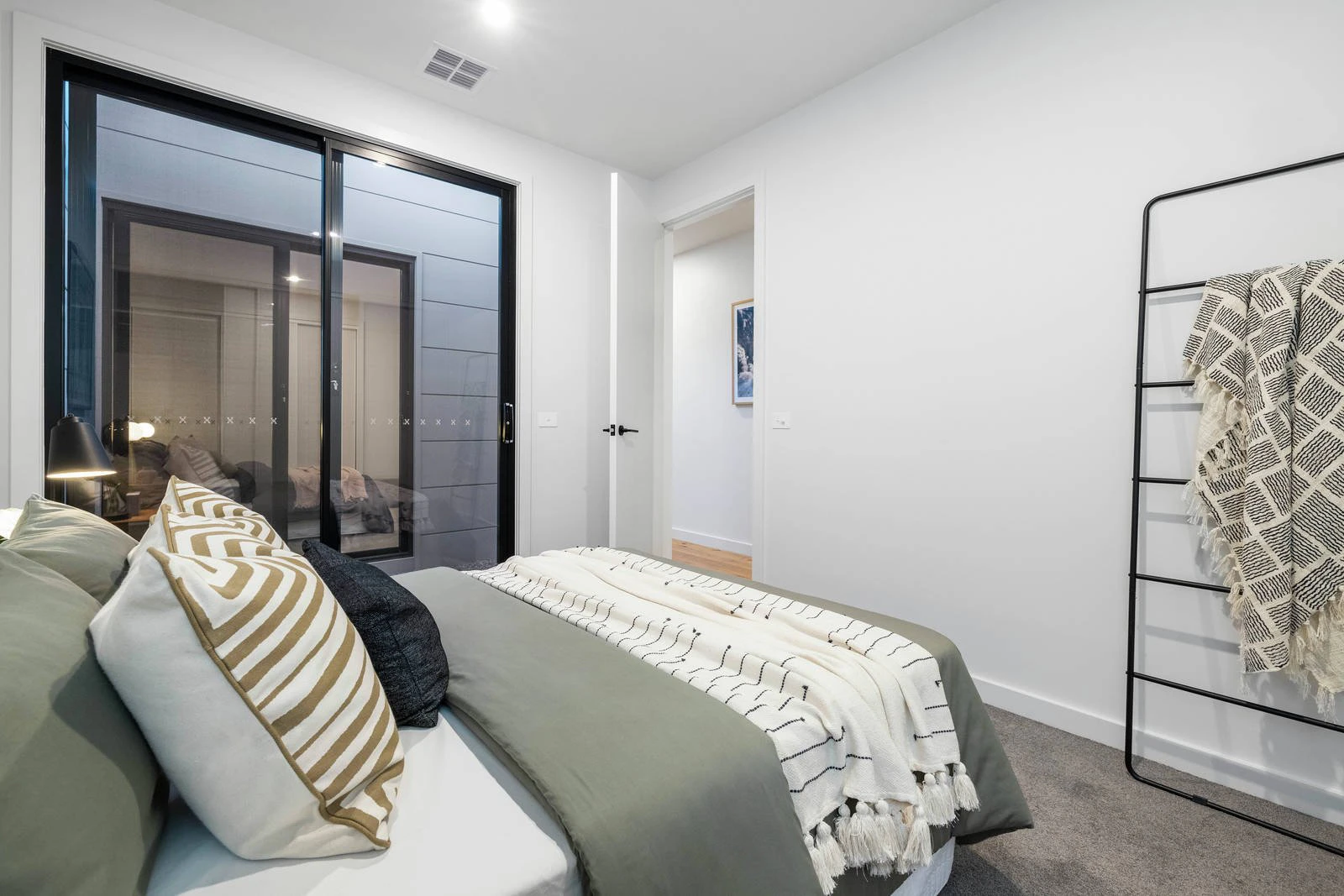 61A Carnoustie Grove, Mornington, VIC