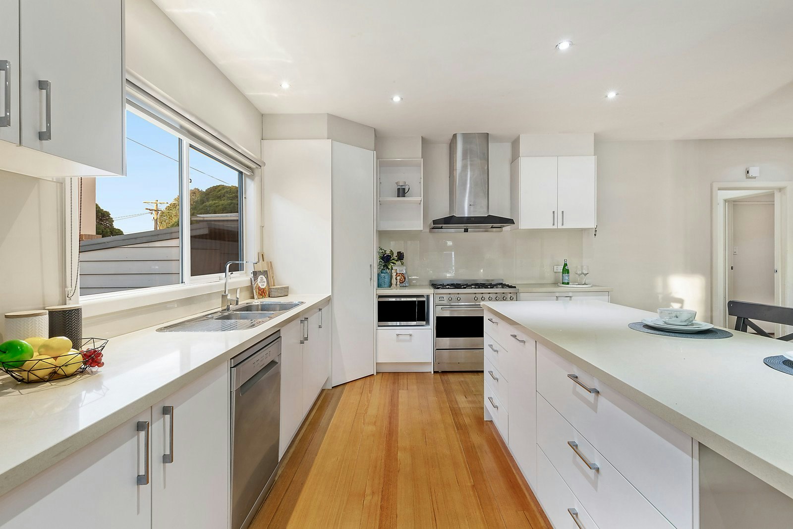 20 Glenice Avenue, Blackburn South, VIC