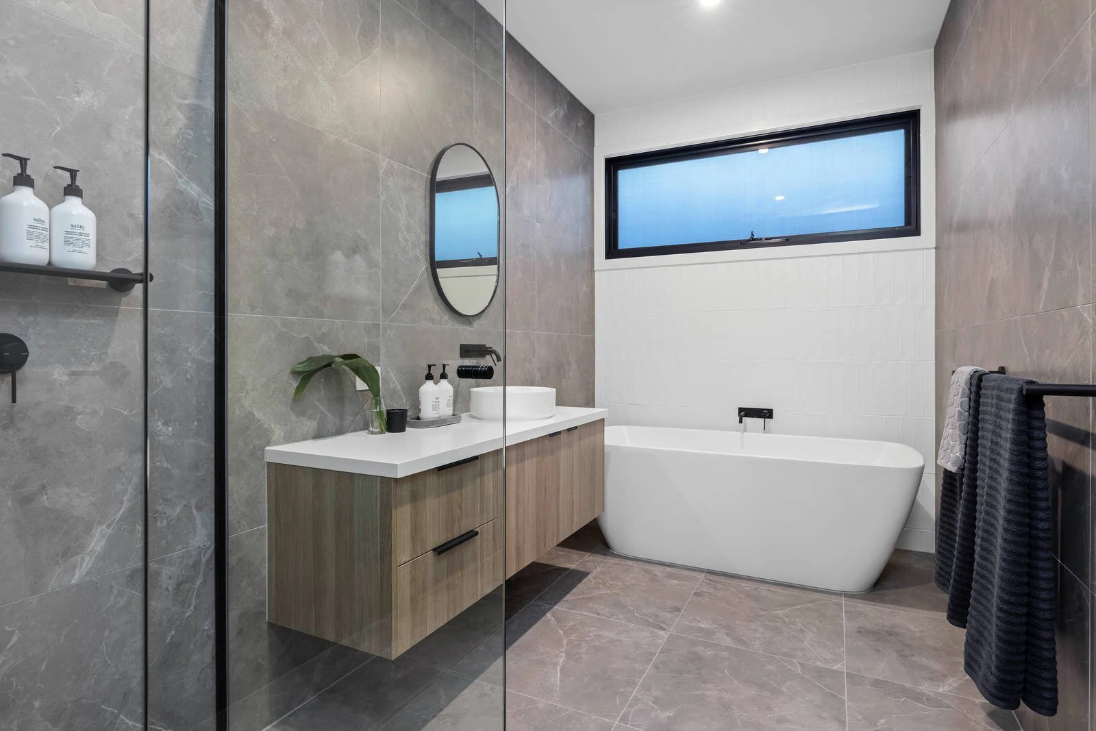 61A Carnoustie Grove, Mornington, VIC