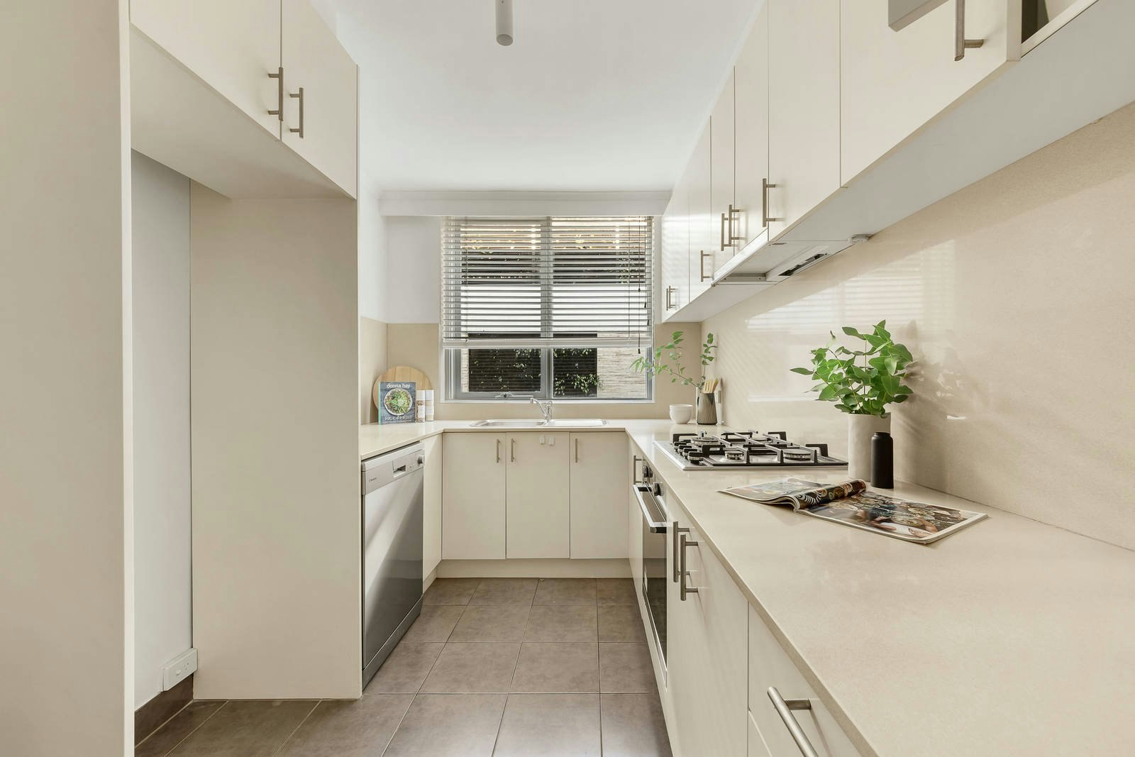 6/99 Mathoura Road, Toorak, VIC