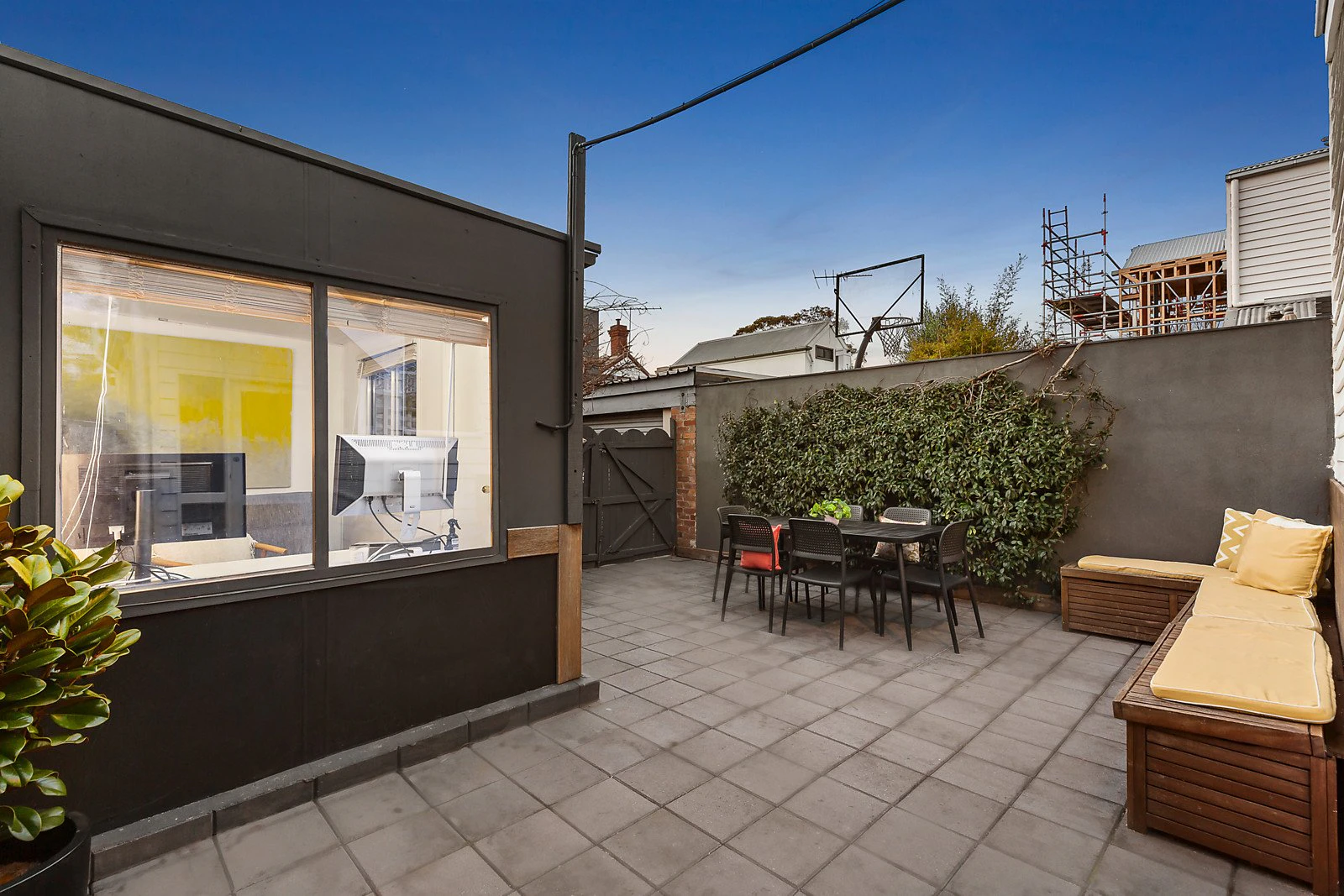 36 Young Street, Albert Park, VIC