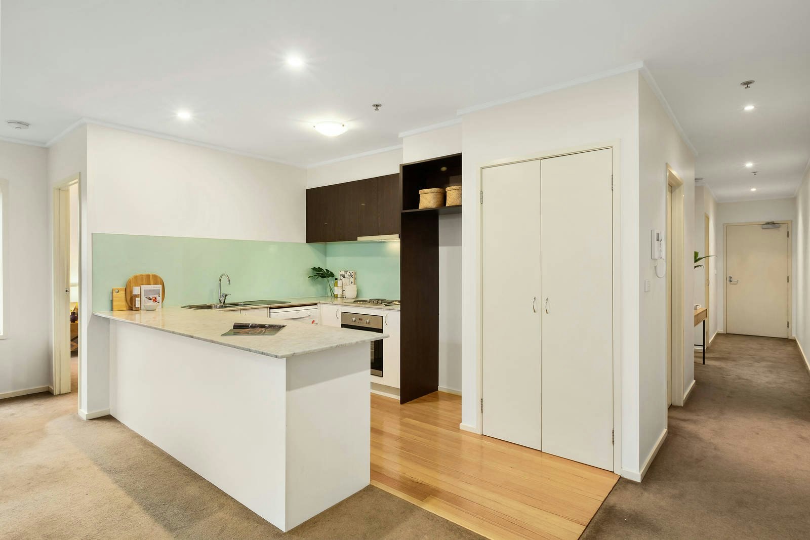 8/327 Dandenong Road, Prahran, VIC