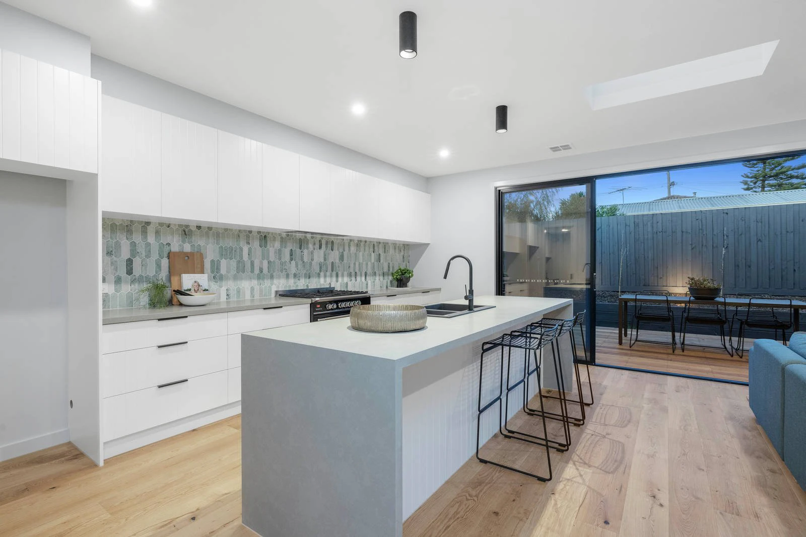 61A Carnoustie Grove, Mornington, VIC
