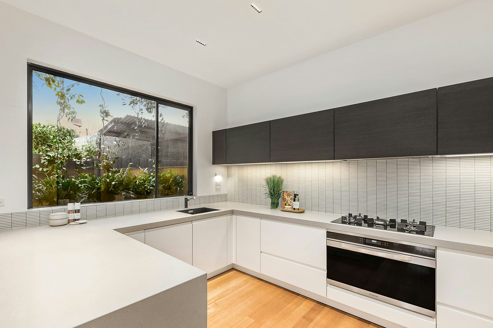 16 Baldwin Street, Armadale, VIC