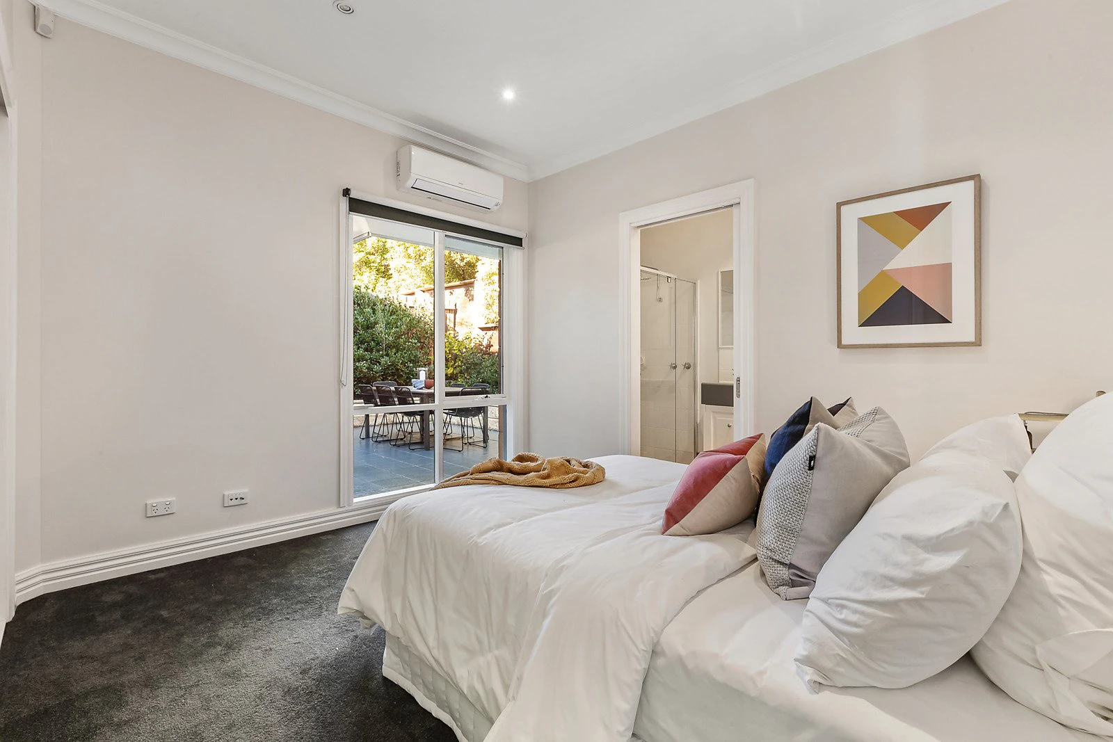 2/22 Midlothian Street, Malvern East, VIC