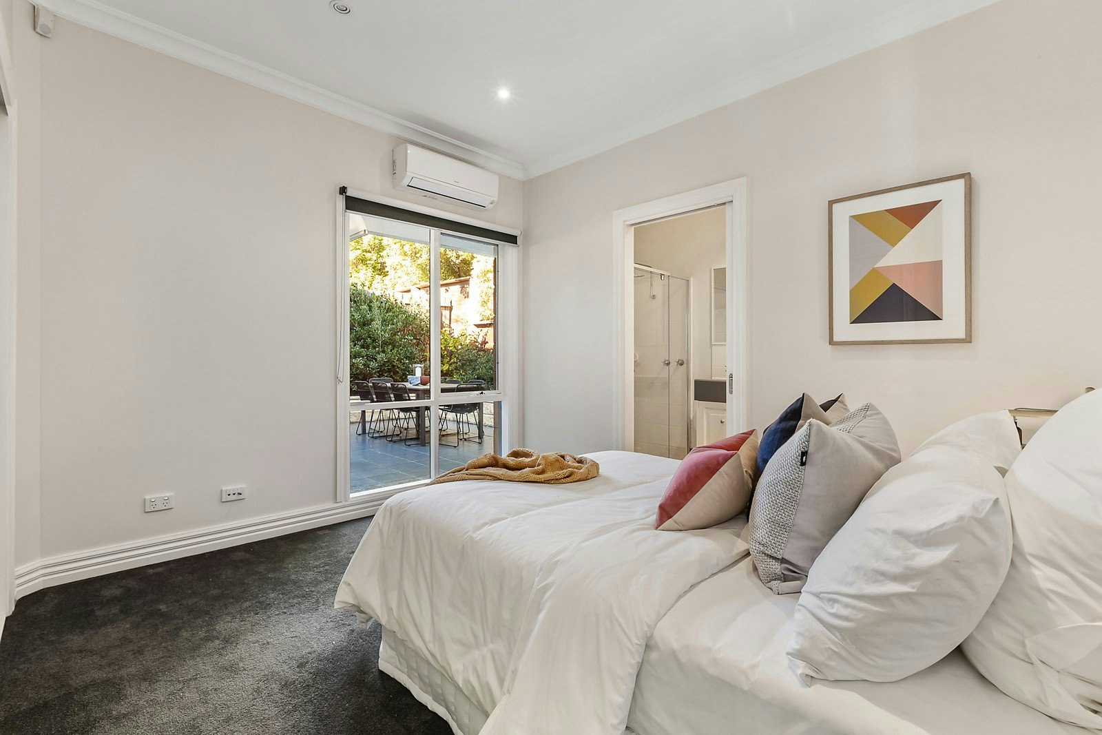 2/22 Midlothian Street, Malvern East, VIC