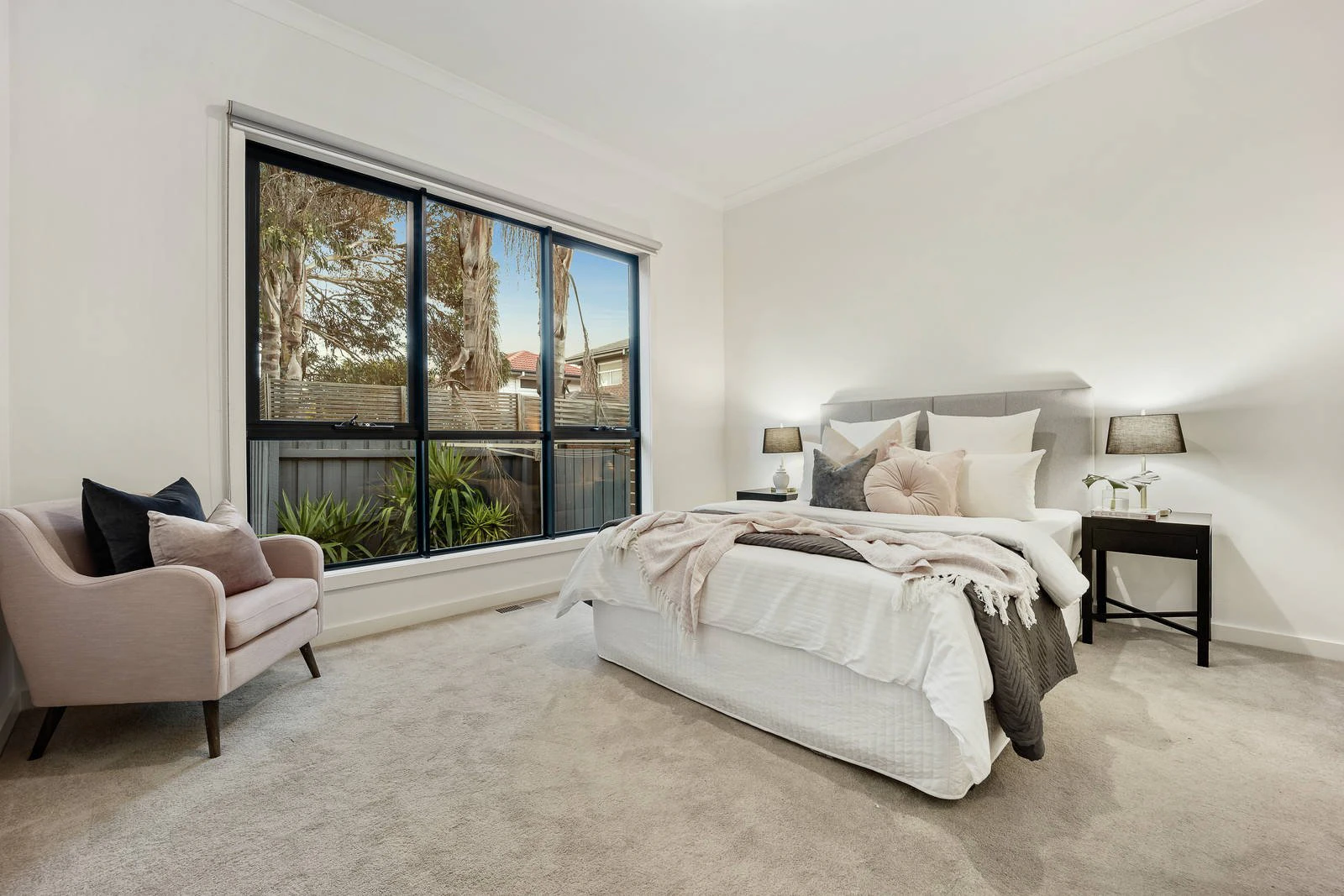 2/320 High Street, Ashburton, VIC