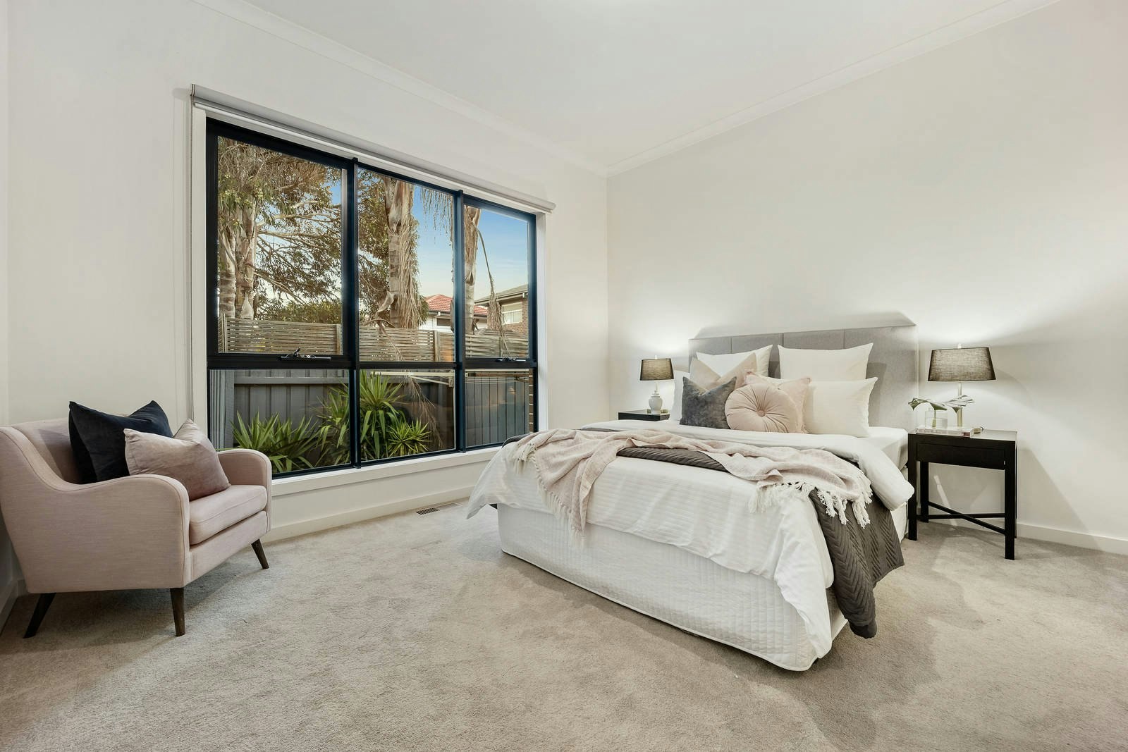 2/320 High Street, Ashburton, VIC