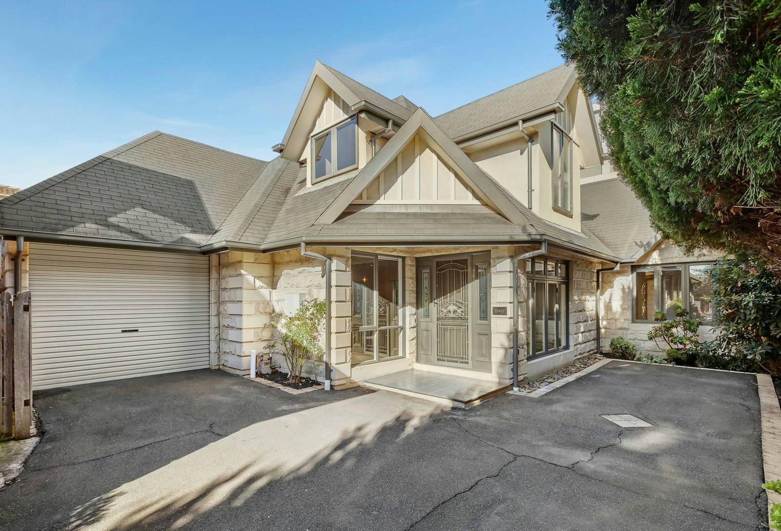 2/22 Midlothian Street, Malvern East, VIC