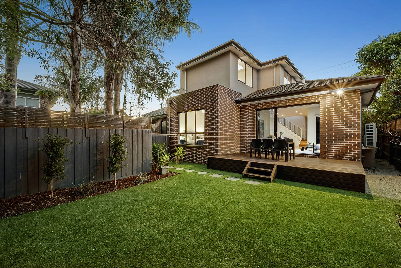 2/320 High Street, Ashburton, VIC