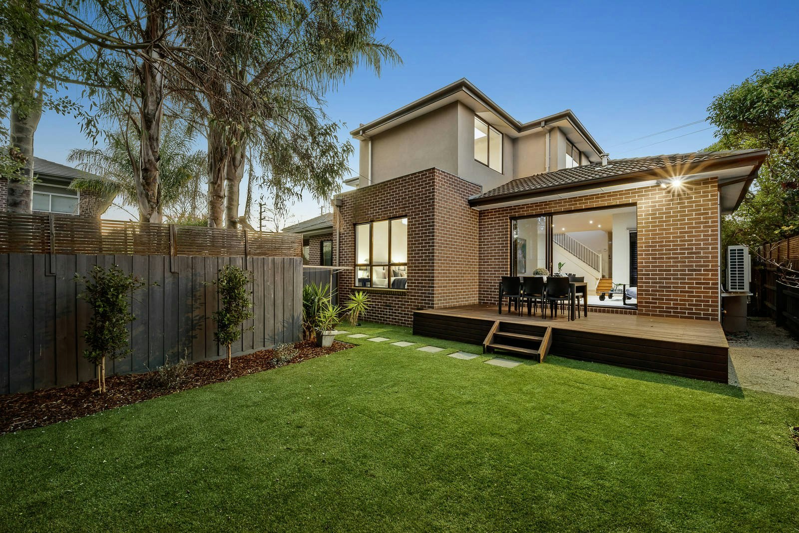 2/320 High Street, Ashburton, VIC