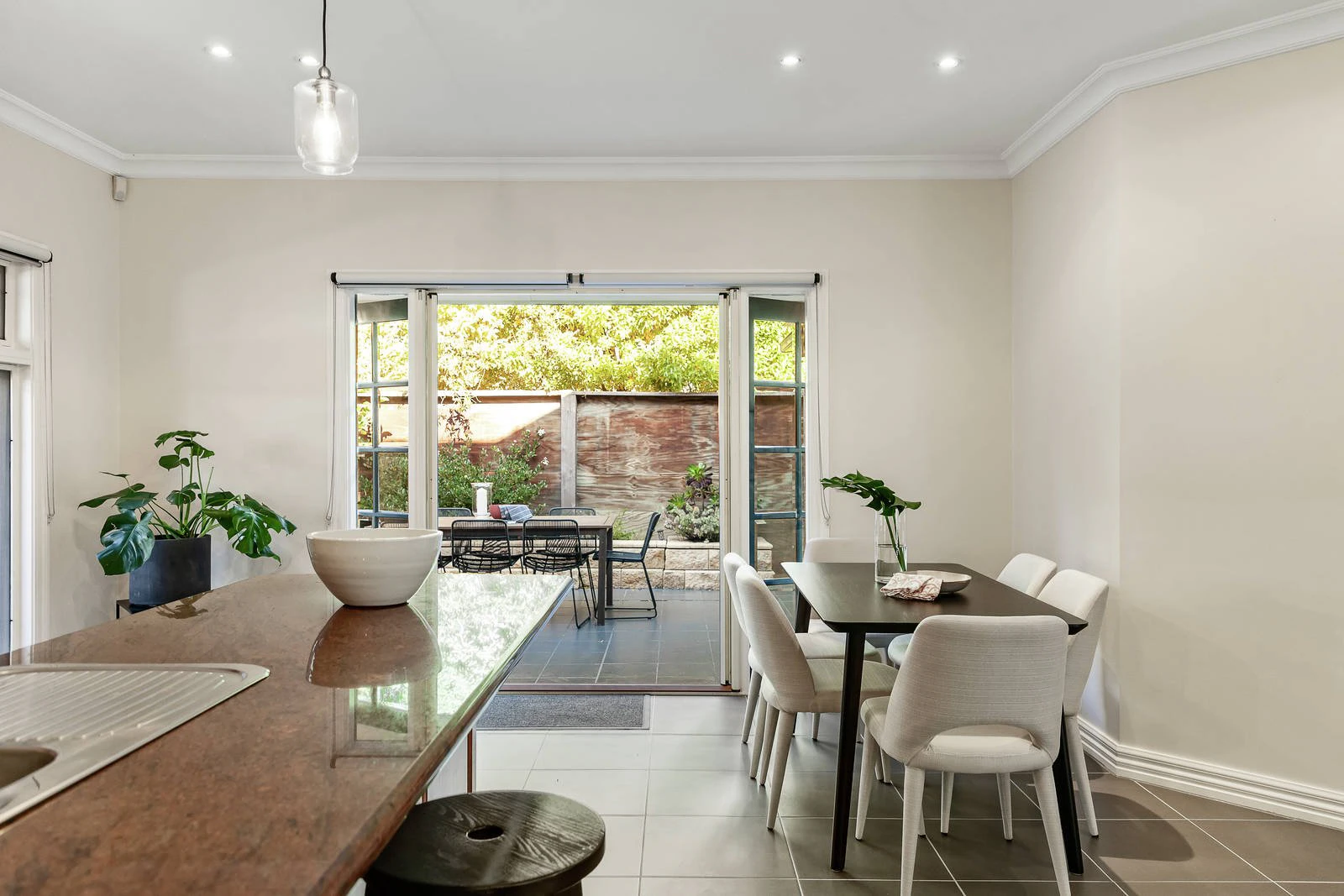 2/22 Midlothian Street, Malvern East, VIC