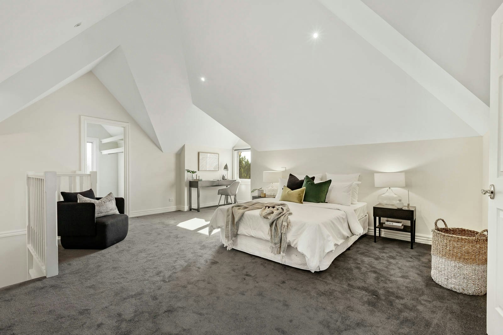 2/22 Midlothian Street, Malvern East, VIC