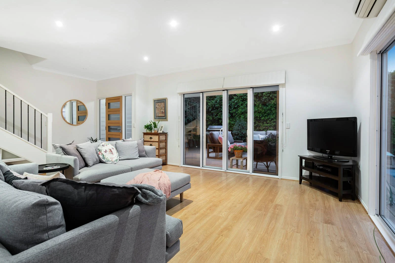 7A View Street, Mornington, VIC