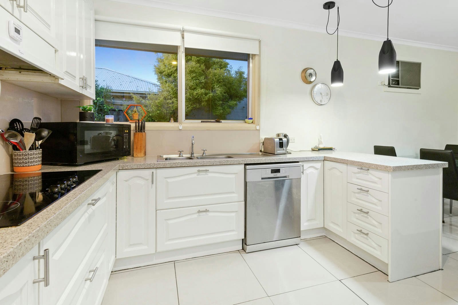 12 Coonara Avenue, Mount Eliza, VIC