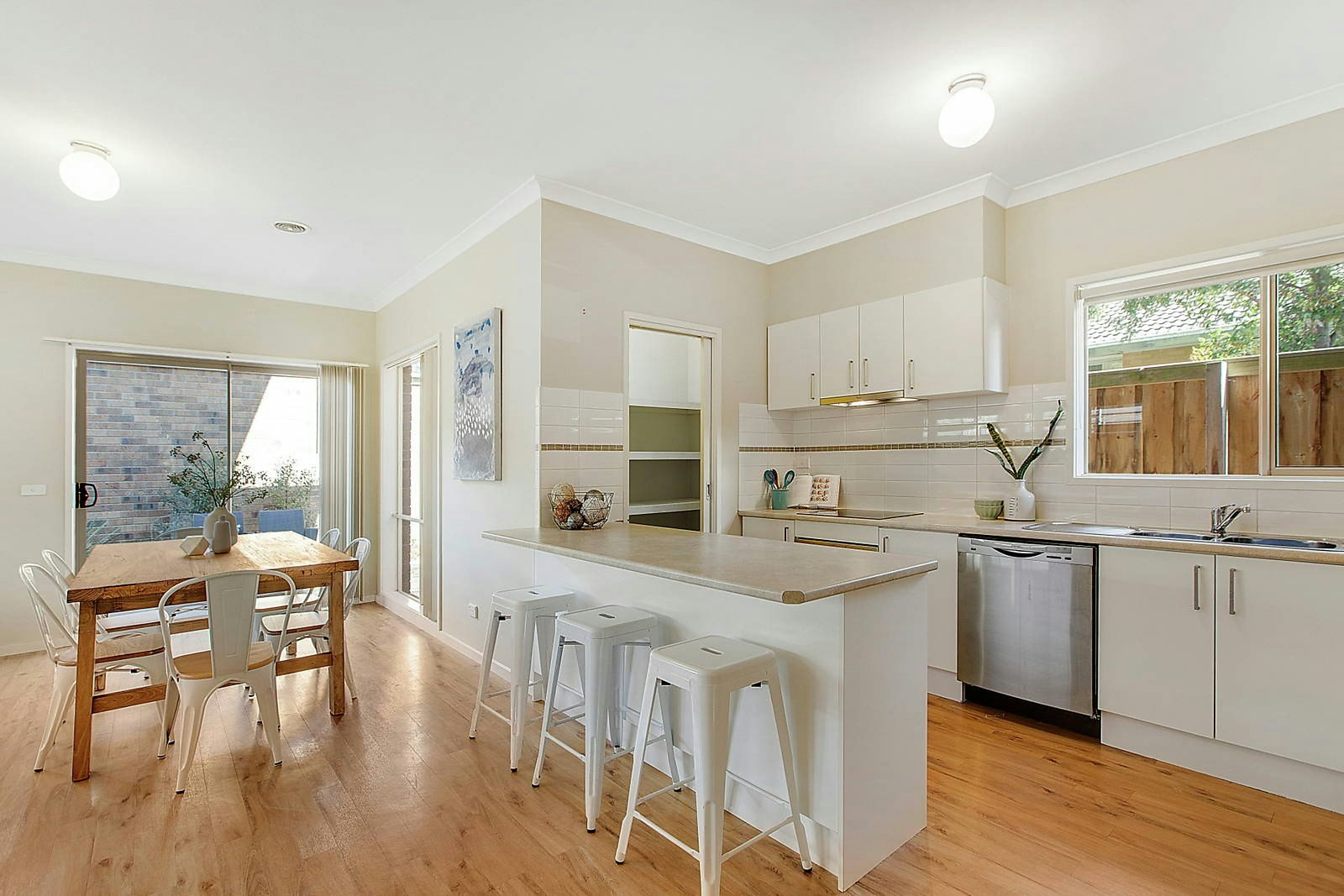 1/62 Screen Street, Frankston, VIC