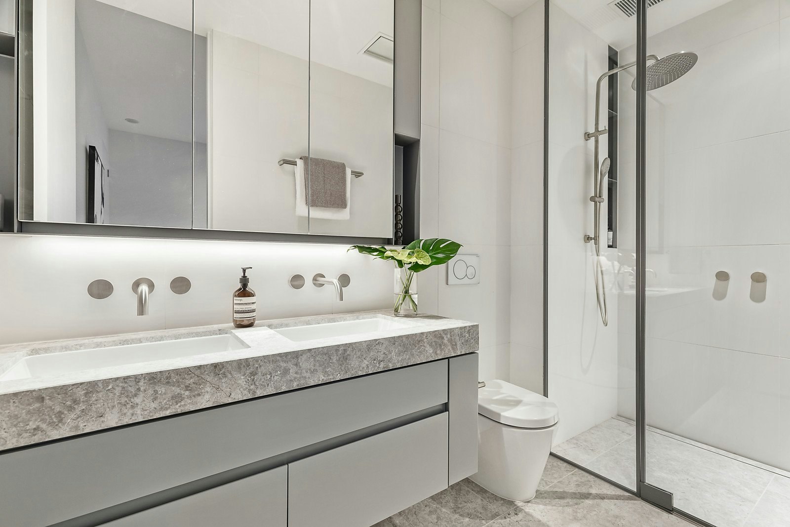 5/2a Nyora Street, Malvern East, VIC