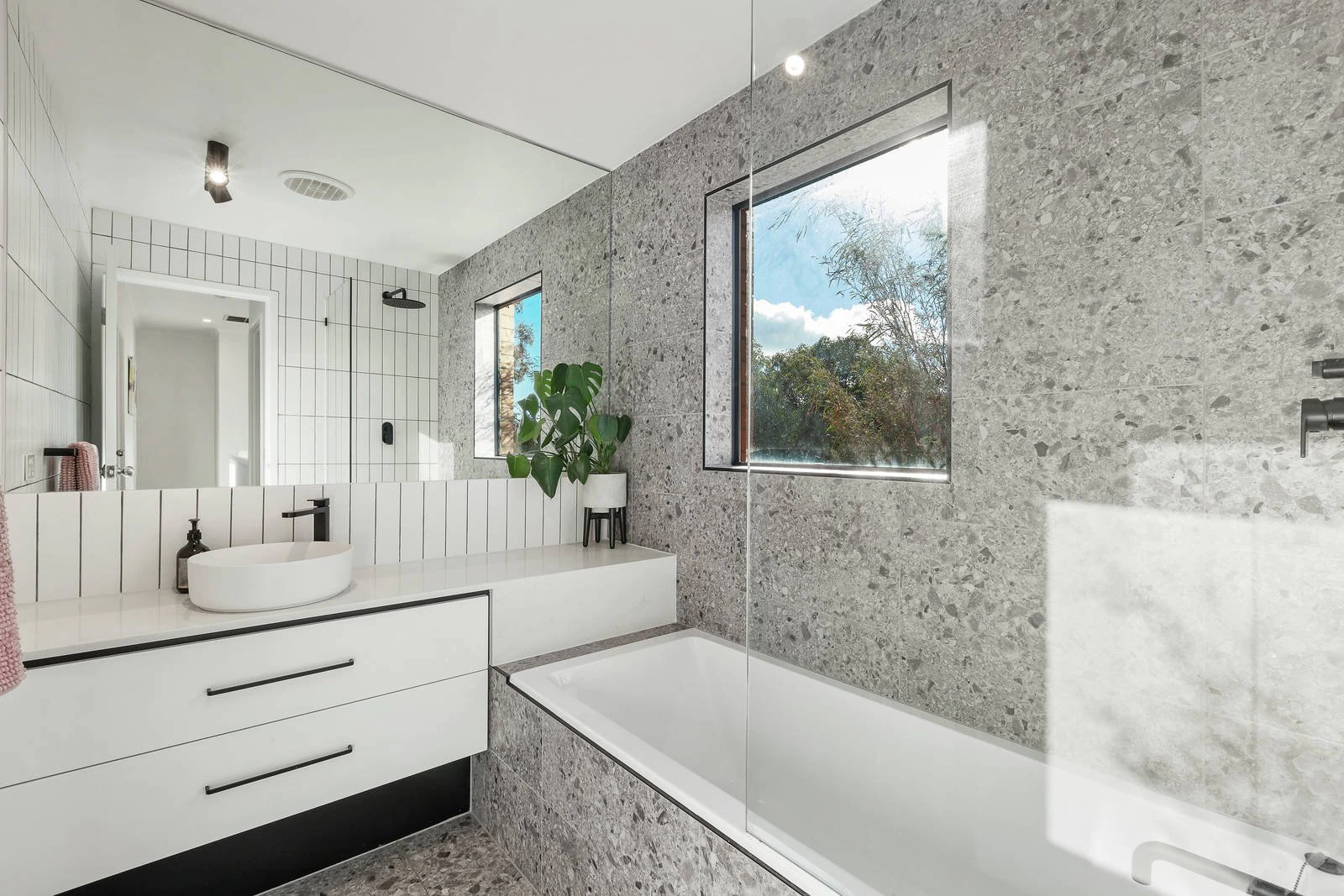 9/13 Hope Court, Kew, VIC