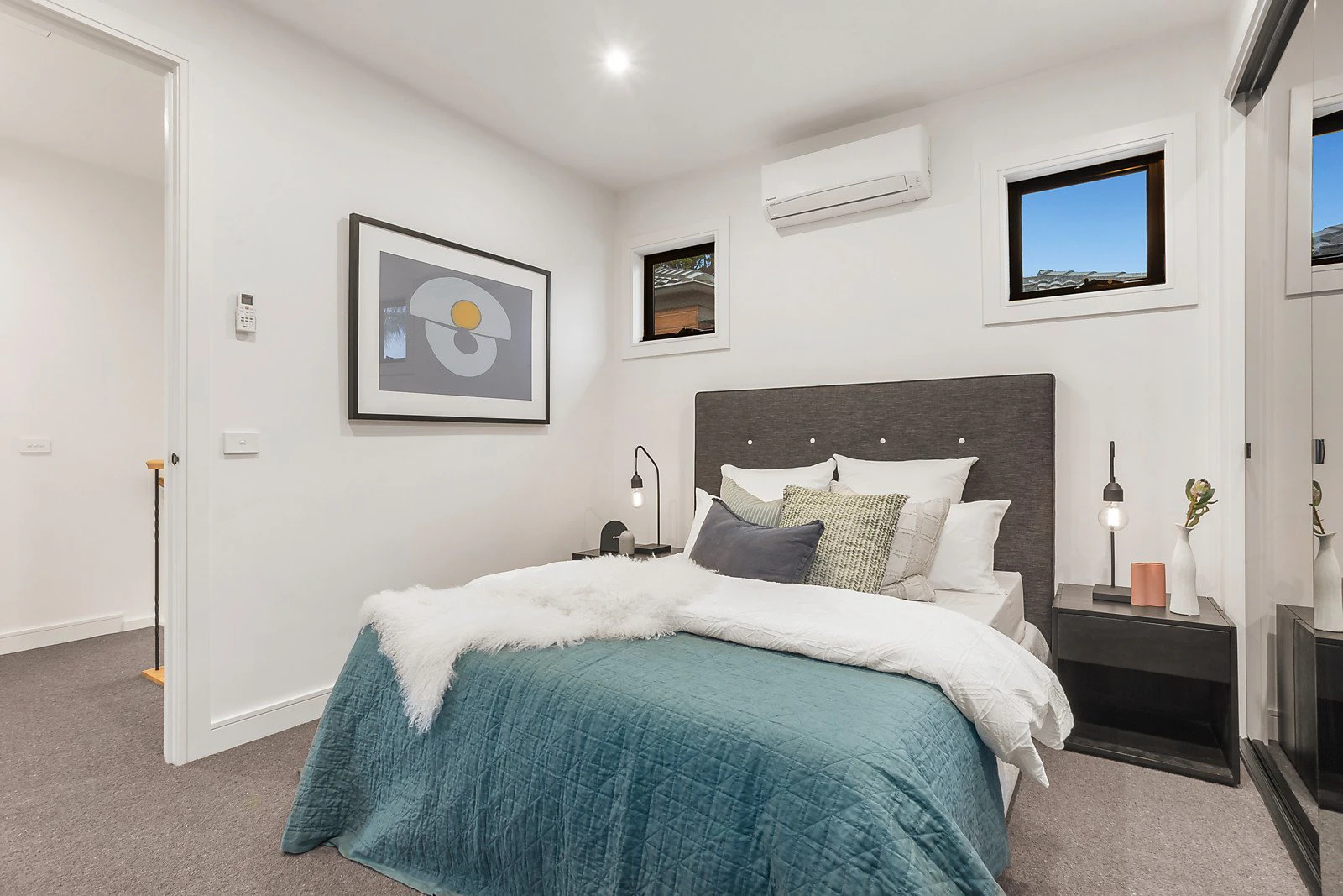 2/15A Burt Crescent, Hampton East, VIC