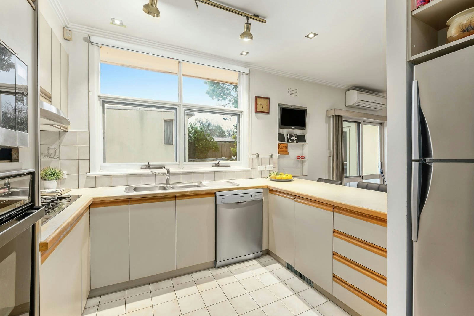 5 Kay Street, Mount Waverley, VIC