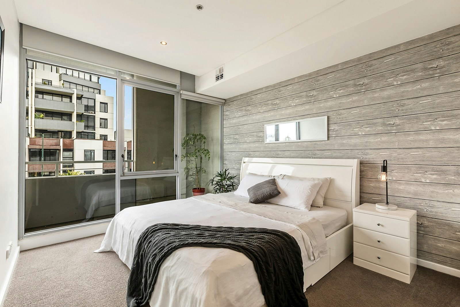 302C/142 Rouse Street, Port Melbourne, VIC