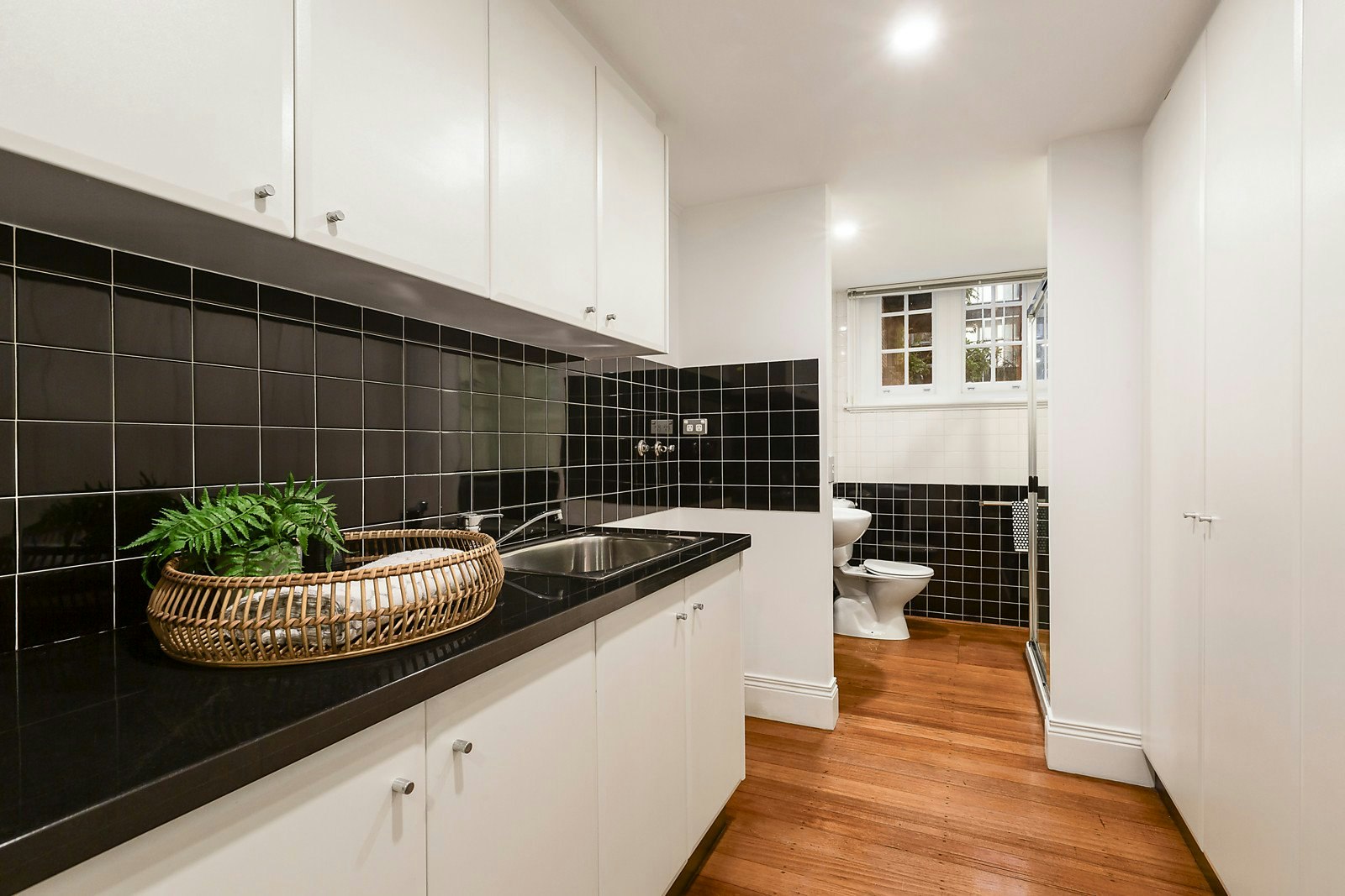 1/284 Dorcas Street, South Melbourne, VIC