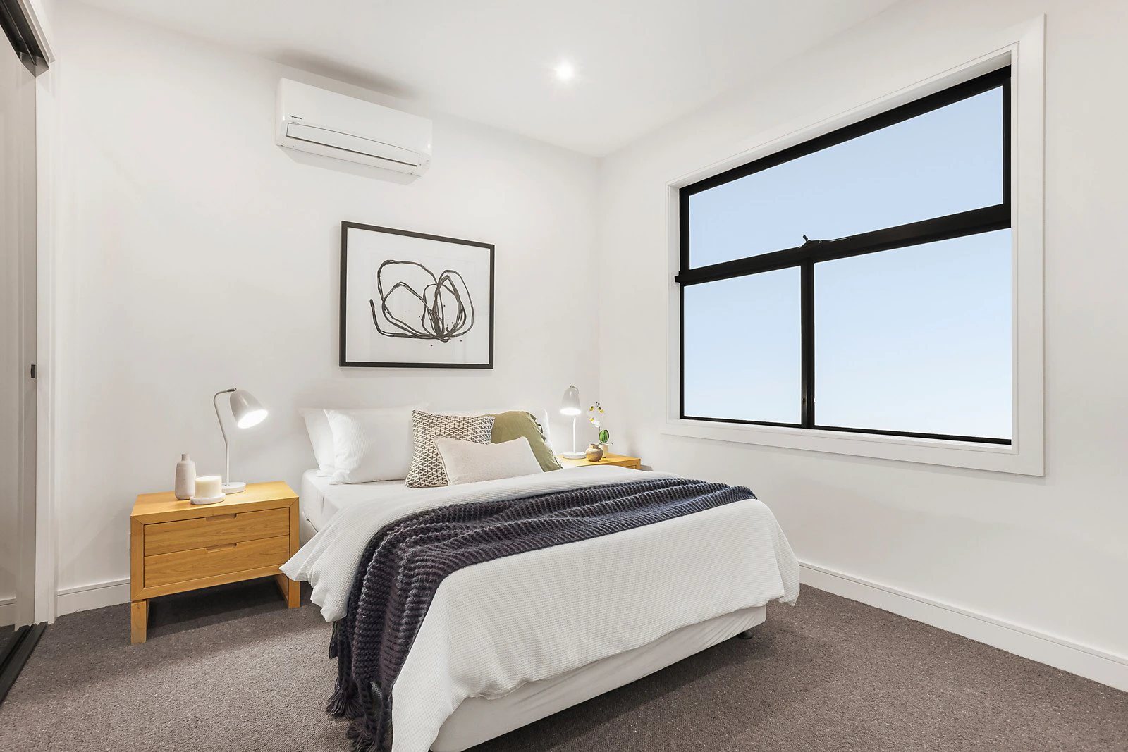 2/15A Burt Crescent, Hampton East, VIC